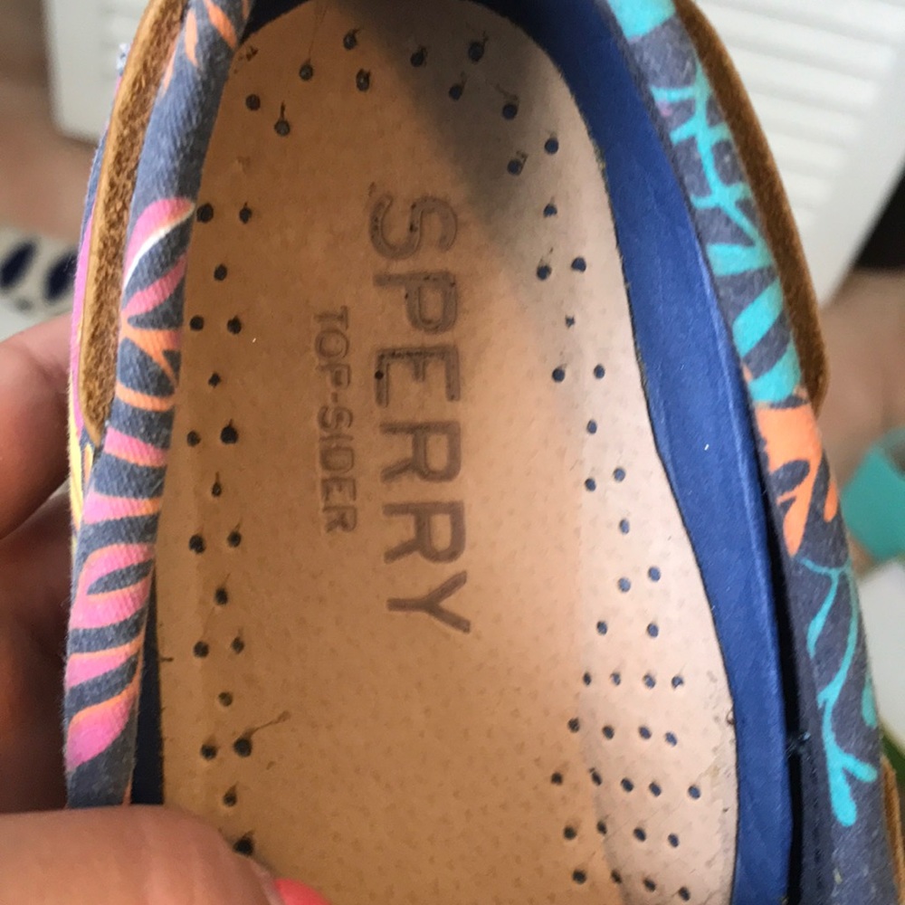 sperrys - Picture 2 of 5